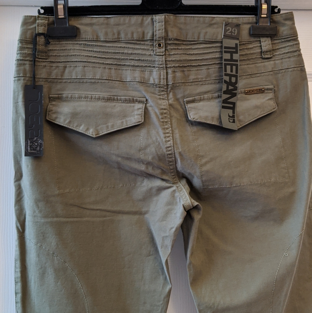 Joe's Jeans Olive Cropped Pants - Picture 6 of 11